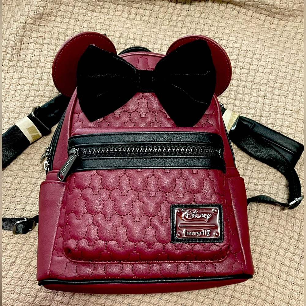 Mini Loungefly Mini Mouse backpack.